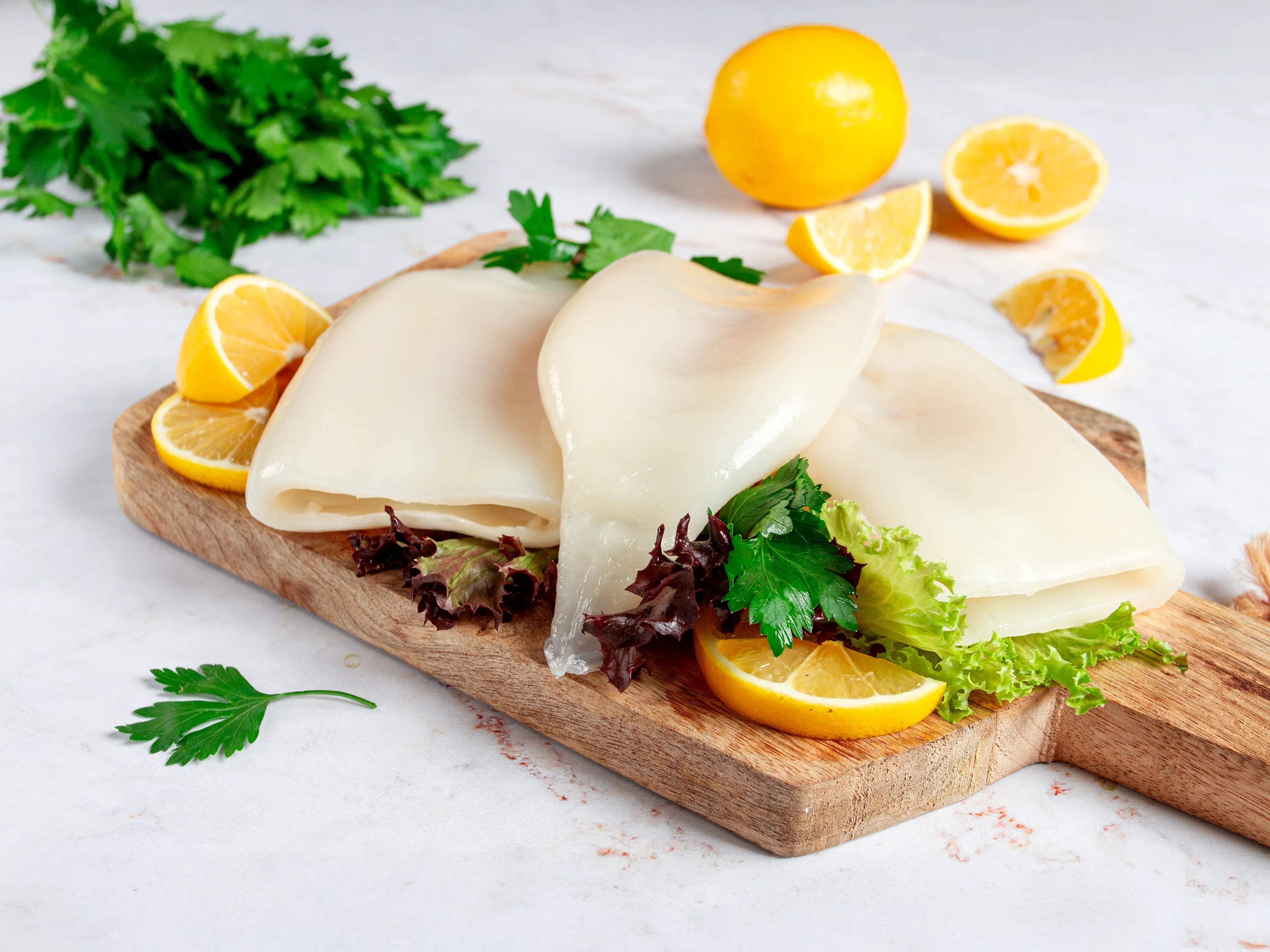 Calamar nettoyé entier