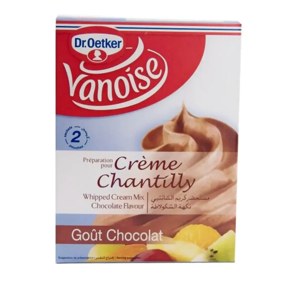 Préparation de crème chantilly chocolat